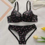 Minimalist Black Women’s Lingerie Set with S-XL Sizes