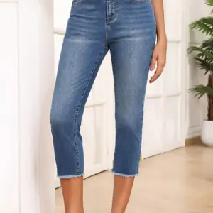 New Style Frayed Edge Slim Fit Women's Jeans Simple Versatile Capri Pants