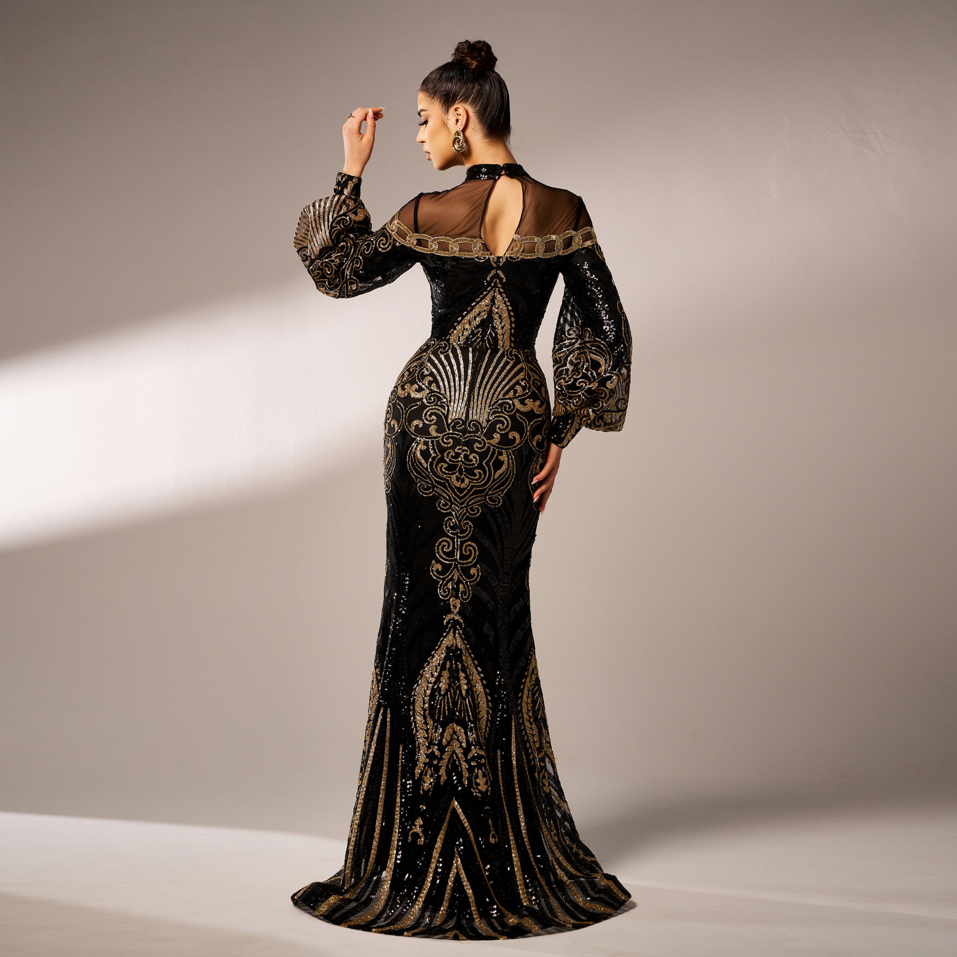 Long Sleeve Round Neck Sequins Mesh Fishtail Evening Dress Long Sleeve Round Neck Sequins Mesh Fishtail Evening Dress