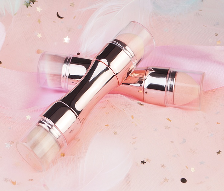 Four-in-one Portable Makeup Brush Set with PBT Bristles Four-in-one Portable Makeup Brush Set with PBT Bristles