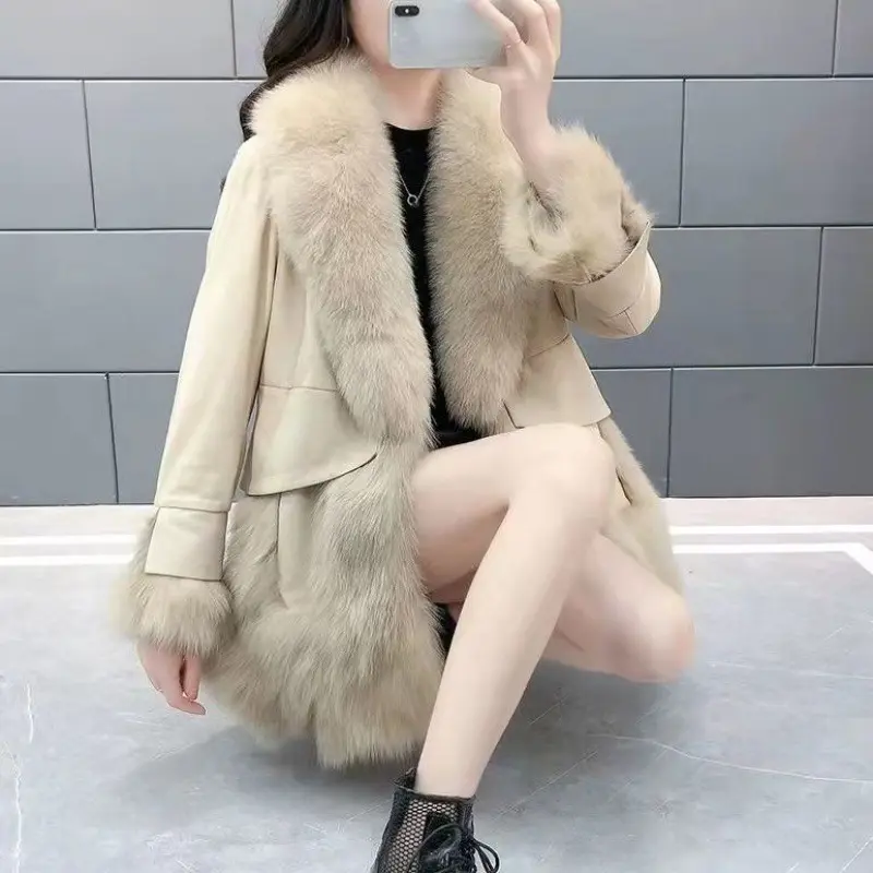 Warm Mid-Length Faux Fur Padded Coat with Fox-Style Trim Warm Mid-Length Faux Fur Padded Coat with Fox-Style Trim