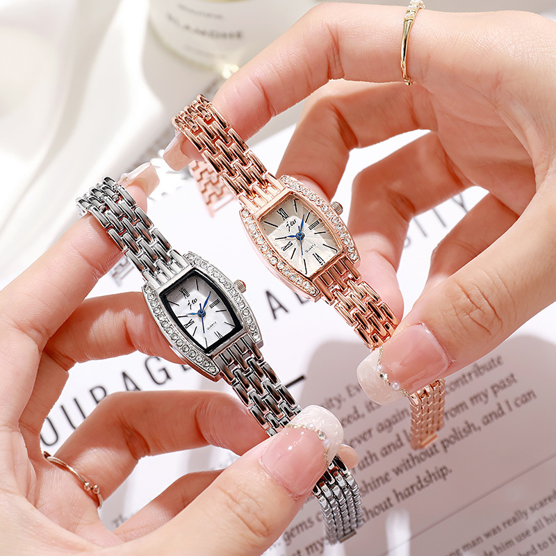 Water-Resistant? Women’s Square Fashion Watch with Mineral Glass