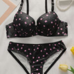 Minimalist Black Women’s Lingerie Set with S-XL Sizes