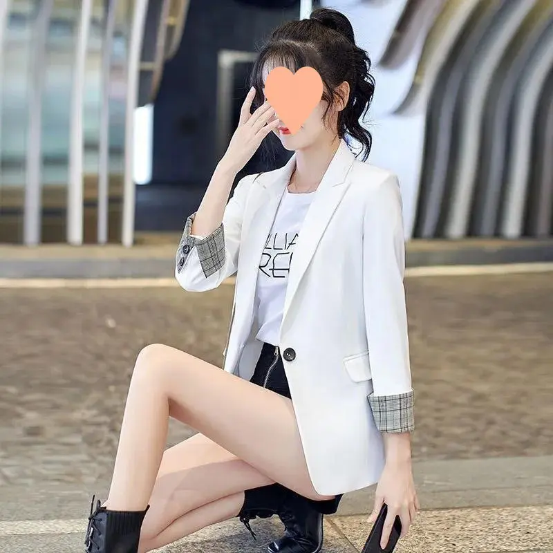Polished Black Women’s Suit Coat with Flying Sleeves