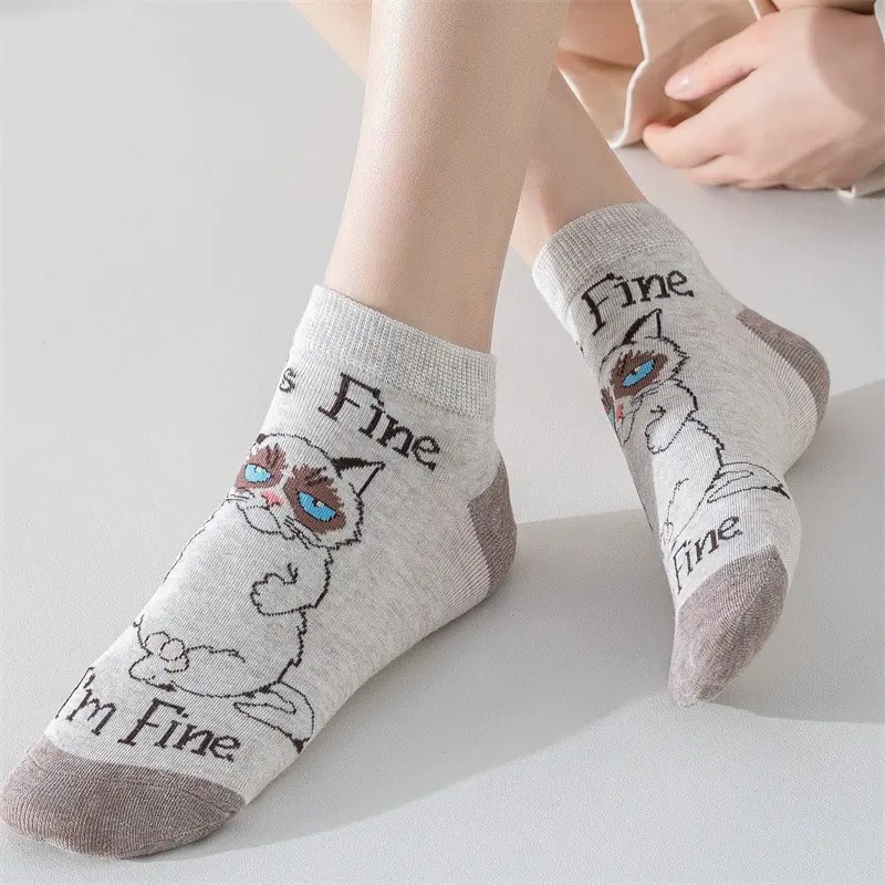 Cat Pattern Women's Straight Socks, Cartoon Animal Casual Short Socks