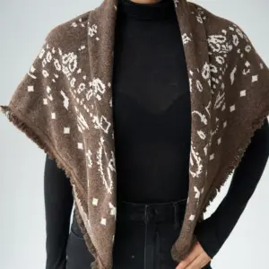 Warmth-keeping Square Scarf with Tassels, Polyester Wraps