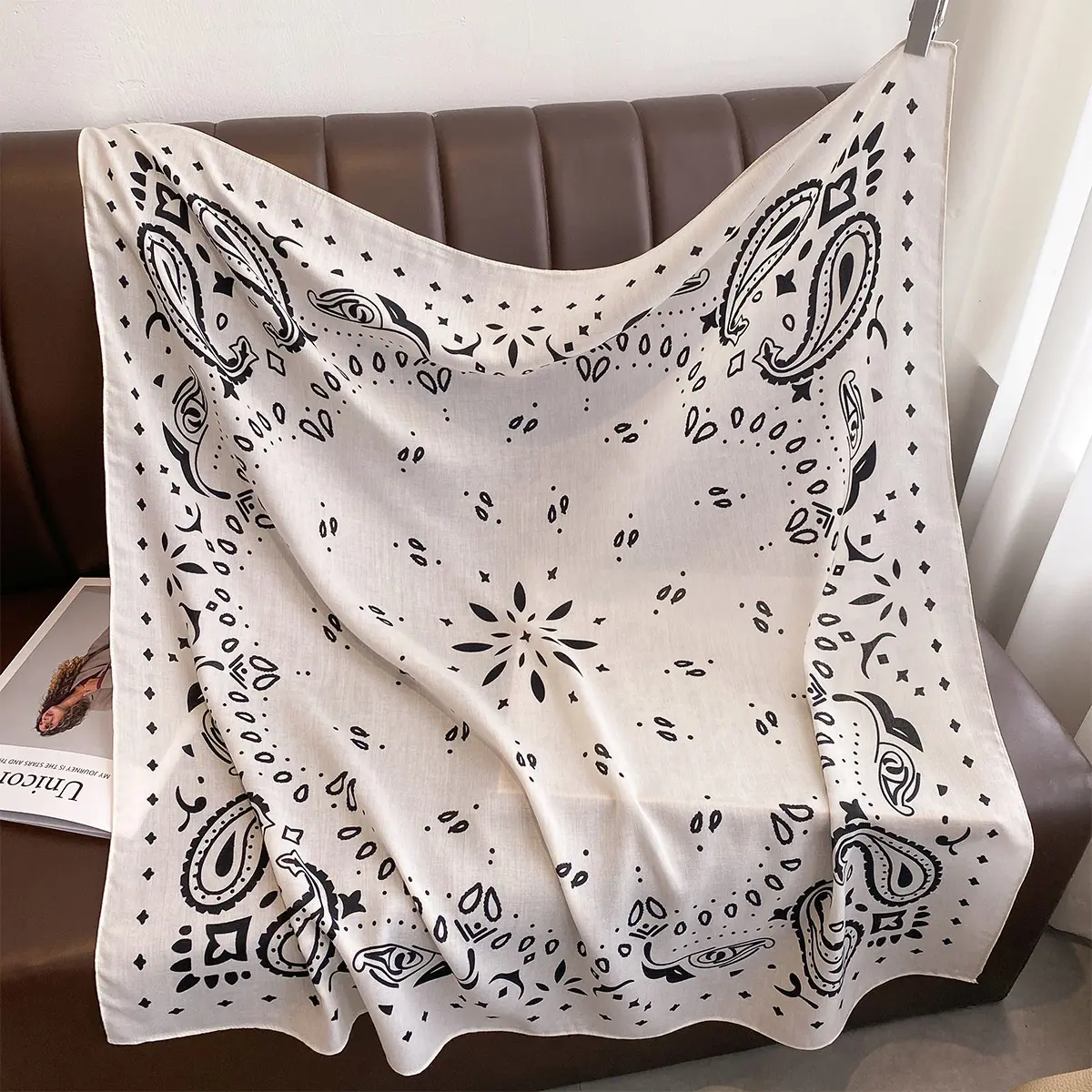 Retro Cashew Print 90 Large Scarf For Women Outerwear