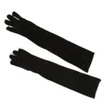 625c8c91-c3c7-4cbb-962c-28c9974eb149.webp Sleek Statement Fit Gold Velvet Bridal Gloves for Winter
