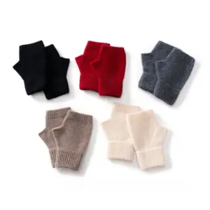 Warm Cashmere-Style Fingerless Gloves with Flat Flower Knit