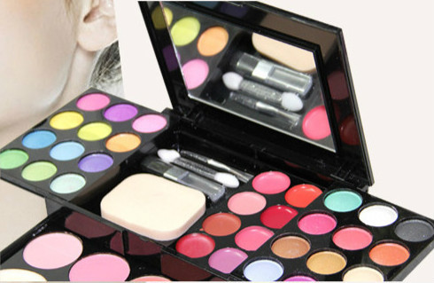 24-Color Eyeshadow Makeup Set with Mirror, Lipstick & Blush 24-Color Eyeshadow Makeup Set with Mirror, Lipstick & Blush