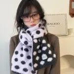 7609a3c6-99d0-4c96-bc39-1f441ee7ba0c.webp Polka-Dot Scarf for Women with Contrast Wrap Style