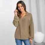 7cb7943f-e4fb-4dbf-ac27-c536ff26b7c1.webp Loose Fit V-Neck Pullover Sweatshirt for Women - Solid Color