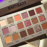 890666941665.jpg Organized 18-Color Desert Rose Eyeshadow Palette Tray