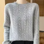 8b83d4c0-b836-4e82-a9df-88d83bd5788c-1.webp Loose And Sweet Cable-knit Crewneck Sweater