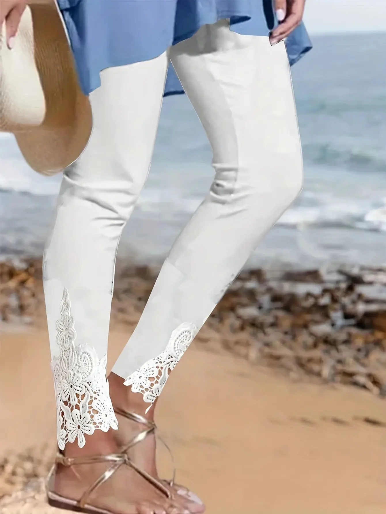 Lace Hollow-Out Cropped Tight Pants for Women with Stitch Detail Lace Hollow-Out Cropped Tight Pants for Women with Stitch Detail