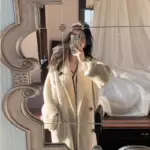 93ed7390-5d86-46e5-bd0f-519d1c42312b.webp Slimming Mid-Length Wool Coat with Faux Fur Collar