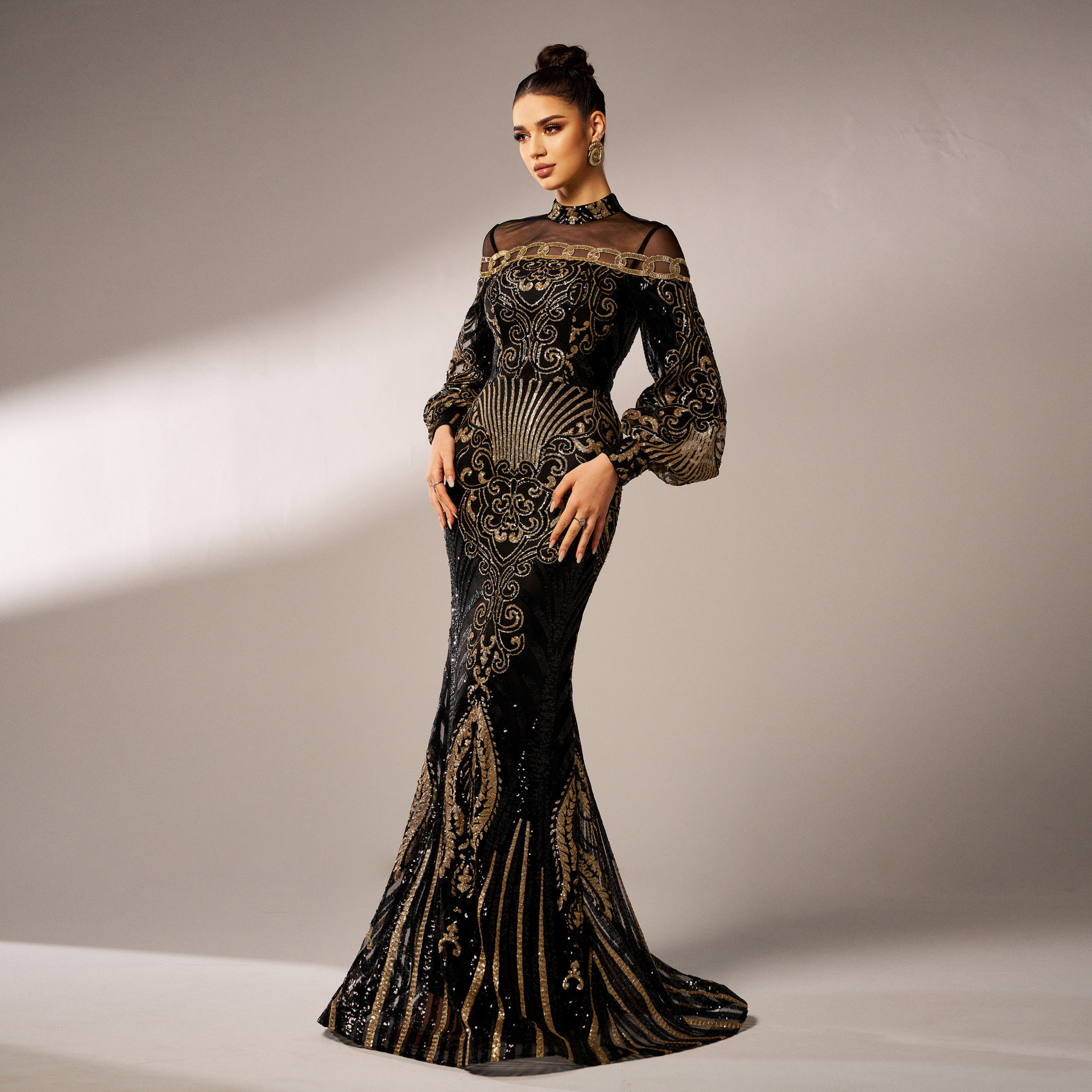 Long Sleeve Round Neck Sequins Mesh Fishtail Evening Dress Long Sleeve Round Neck Sequins Mesh Fishtail Evening Dress