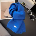 Warmth-Keeping Women’s Wool Knit Scarf, 160 x20 cm