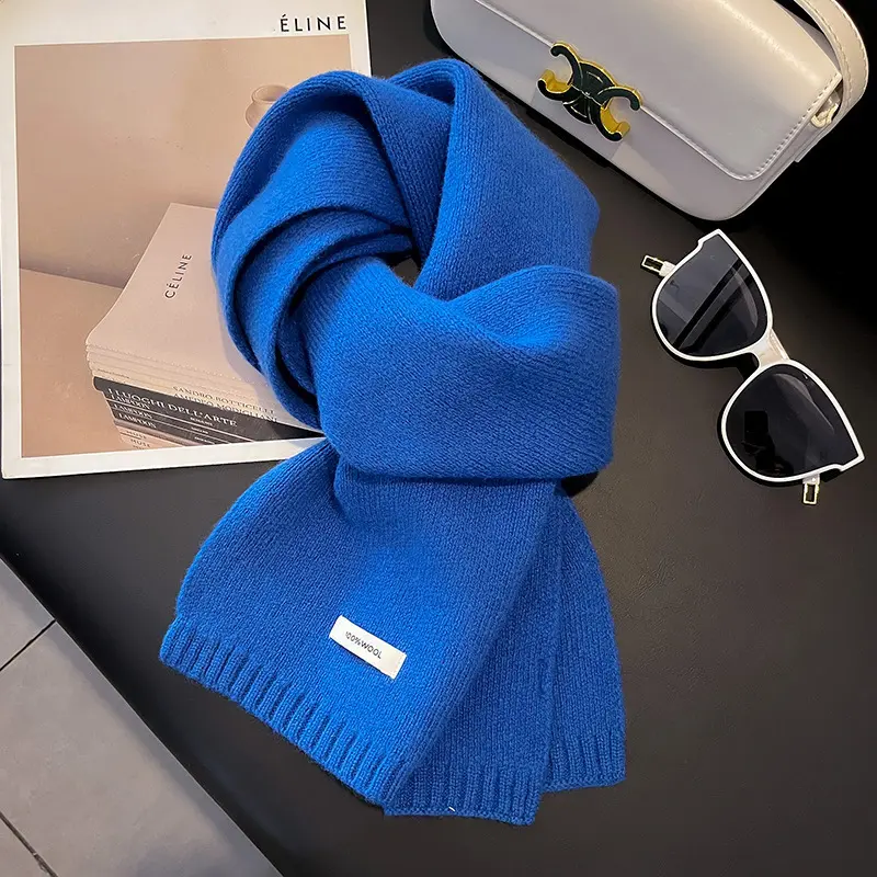Warmth-Keeping Women’s Wool Knit Scarf, 160 x20 cm