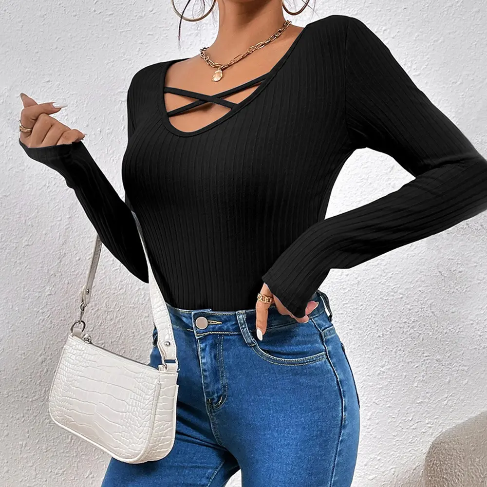 Sleek Slim Fit Women’s Long Sleeve Top with Lace-Up Sleek Slim Fit Women’s Long Sleeve Top with Lace-Up