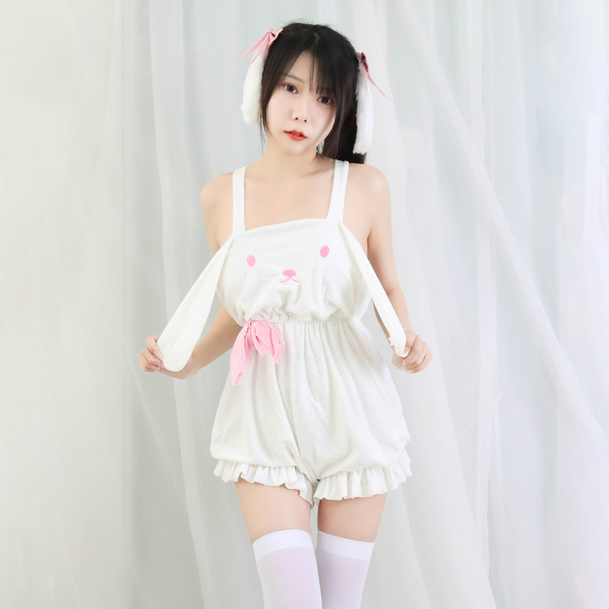 Soft Plush Bunny Roleplay Bodysuit Pyjamas for Women - One Size Soft Plush Bunny Roleplay Bodysuit Pyjamas for Women - One Size