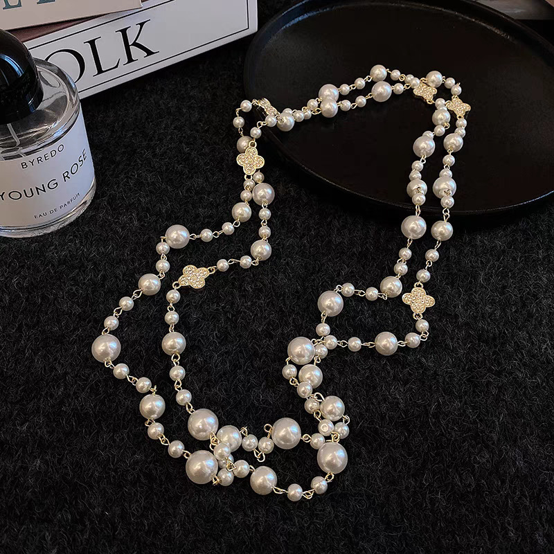 Retro Multi-layer Pearls Necklace Fashion Long Sweater Chain Versatile Accessories For Women