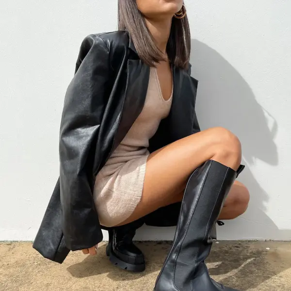 Women's Warm Leather Jacket with Peter Pan Collar - Black