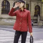 c0a54e8c-5b4e-46d8-a60e-716409718538.webp Women's Slim-Fit Diamond-Quilted Cotton Padded Jacket