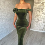 c0d808e4-b8ef-41ed-96d5-94fac4c5d306.jpg Slim-fit Velvet Flower Off-shoulder Dress Women