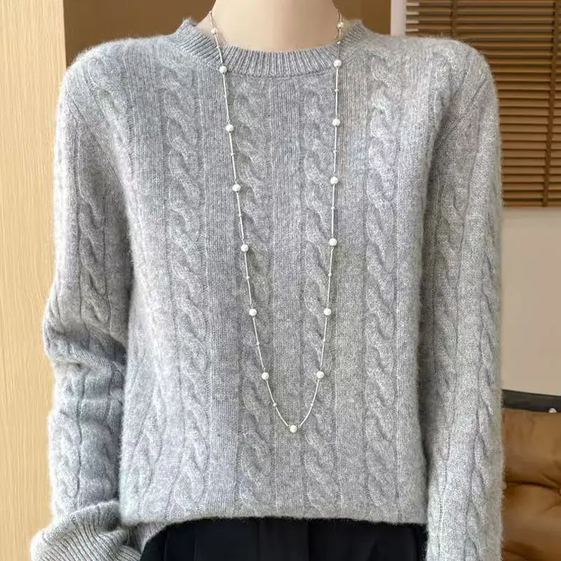 Loose And Sweet Cable-knit Crewneck Sweater Loose And Sweet Cable-knit Crewneck Sweater