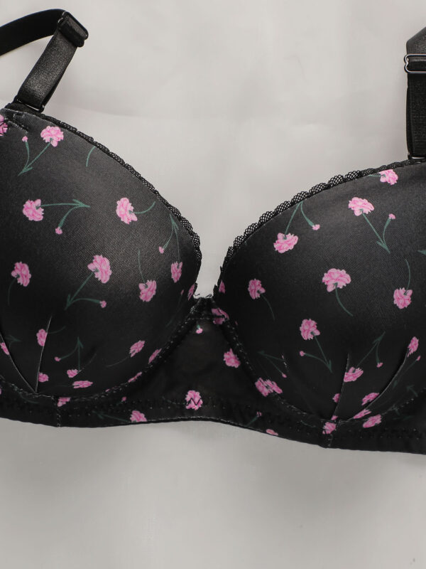 Minimalist Black Women’s Lingerie Set with S-XL Sizes