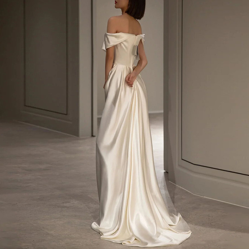 Flattering French White Off-Shoulder Wedding Dress with High Waist Flattering French White Off-Shoulder Wedding Dress with High Waist