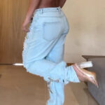 c99081fa-1538-4f2c-9837-8167caf9dd15.jpg Ripped Diamond Star Jeans for Women with Regular Denim Fit