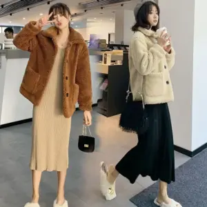 Warm Lambswool Short Coat for Women - Ultra-Short 40 cm