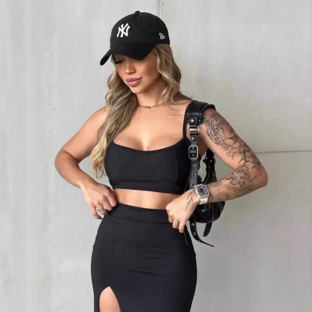Sleek Bodycon Polyester Skirt for Women with Slit Detail