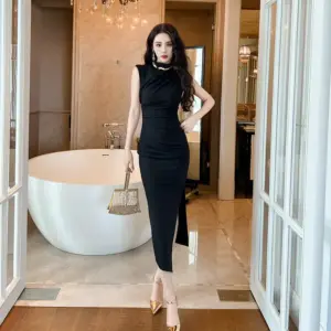 Flattering High-Waist Slim Fit Slit Dress with Zipper Closure