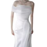 d062b24f-4cf9-4298-94f2-5033493c6e26.jpg Off-Shoulder French Wedding Dress with High-Waist Fit