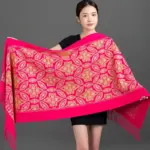 Warmth-Keeping Cashmere Scarf with Golden Silk Lily Embroidery