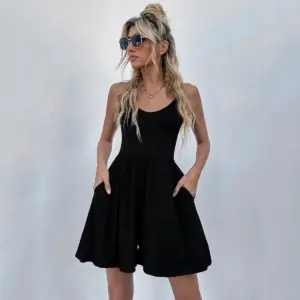 New Waist-cinching Loose Backless Pocket Knit Camisole Romper Shorts