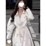 e085c184-d022-4eda-8568-794925ec749d.webp Refined British-Style Long Trench Coat with Pockets - Beige