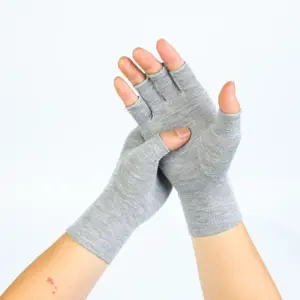 Targeted Warmth Bamboo Fiber Half-Finger Compression Gloves