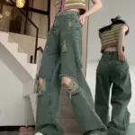 ef720fbb-cc27-4161-8c24-15cefe2d6dd0.webp Bold Dark Green Wide-Leg Torn Denim Jeans, High Waist