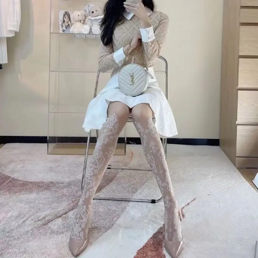Anti-Run Sheer Stockings with Hollow Jacquard Venus Pattern