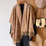 f4f09801-3623-49d0-ac85-8e2bf9d4a709.webp Self-Heating Thickened Tassel Neck Warmer Cloak for Winter