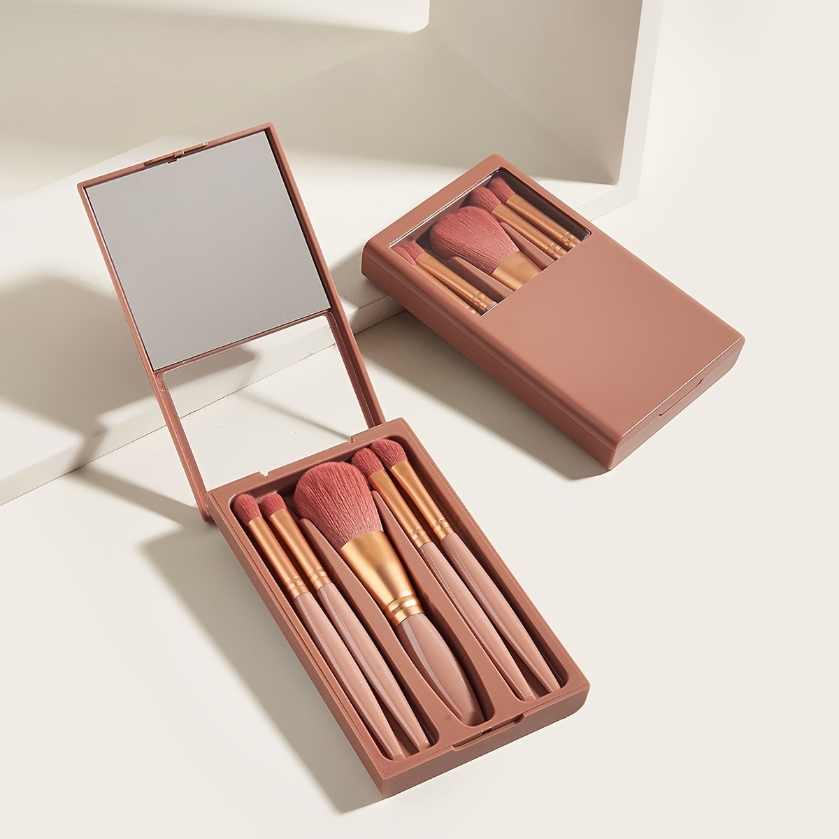 Mirror Travel Makeup Brush Set (5-Piece) with Brush Box Mirror Travel Makeup Brush Set (5-Piece) with Brush Box