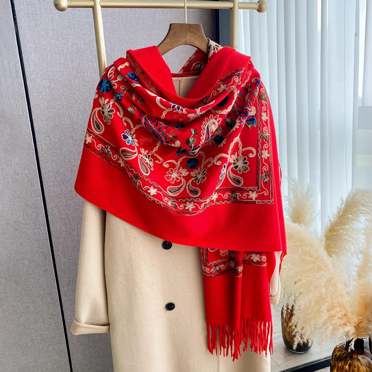 Stylish Minimalist Ethnic Inspired Thermal Scarf For Women