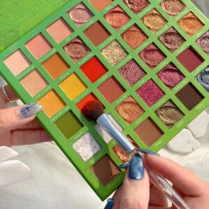 High-Pigment Green 30-Color Eyeshadow Palette with Matte Finish